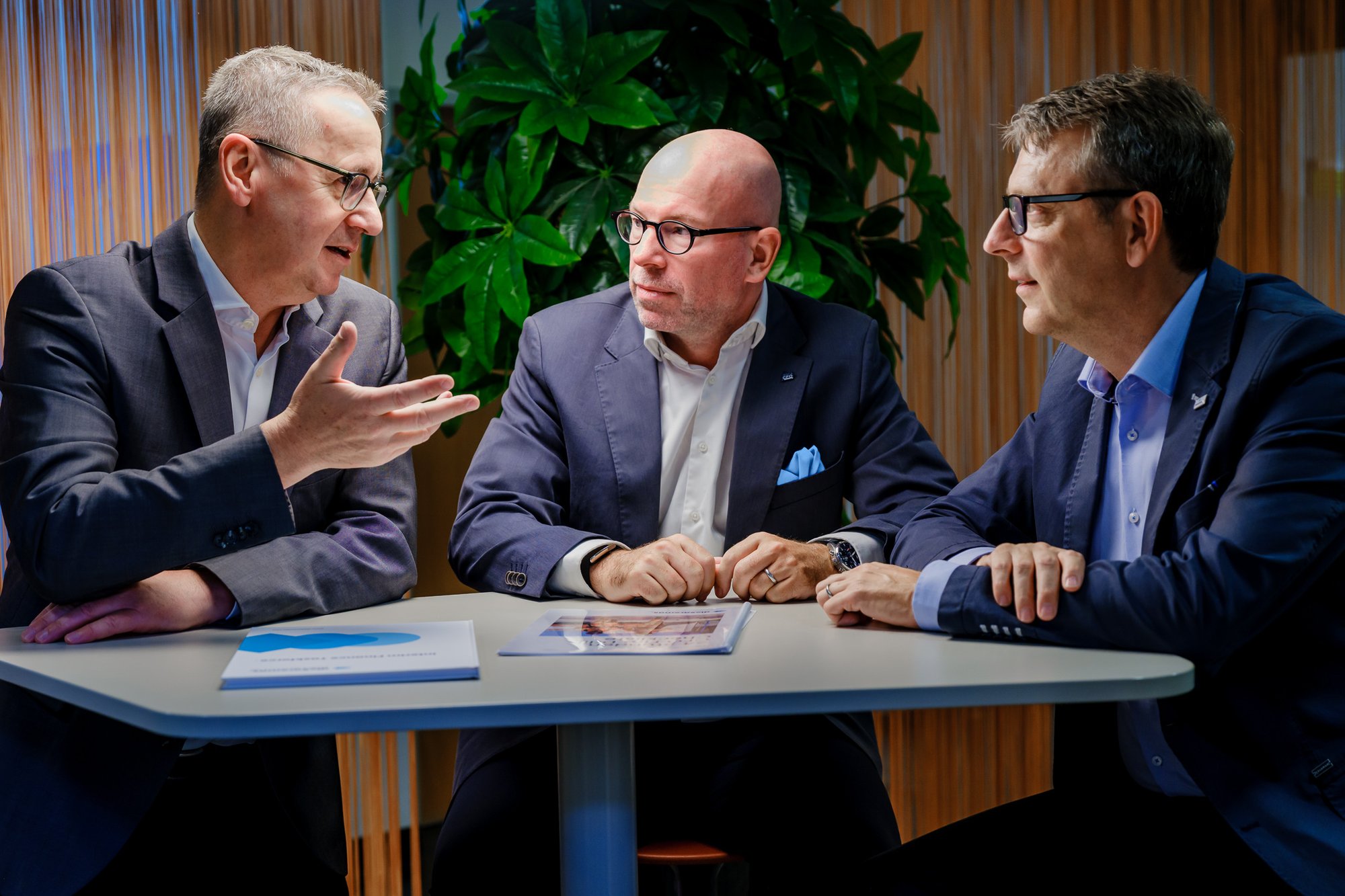 DieSaremas-by-ThomasMagyar-01421-small